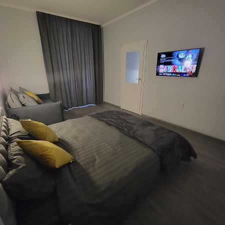 Warm & Cozy Apartment In The Heart Of Historical Lviv Bagian luar foto